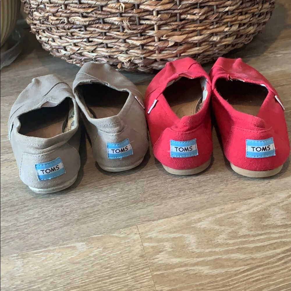 Toms - Picture 2 of 7